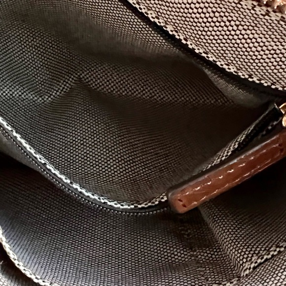 Vince Camuto Avin Crossbody Bag - Picture 9 of 10